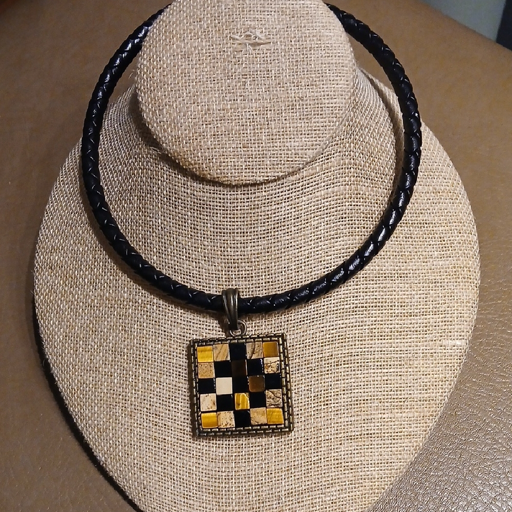 Chico's checkered onyx & stone leather choker